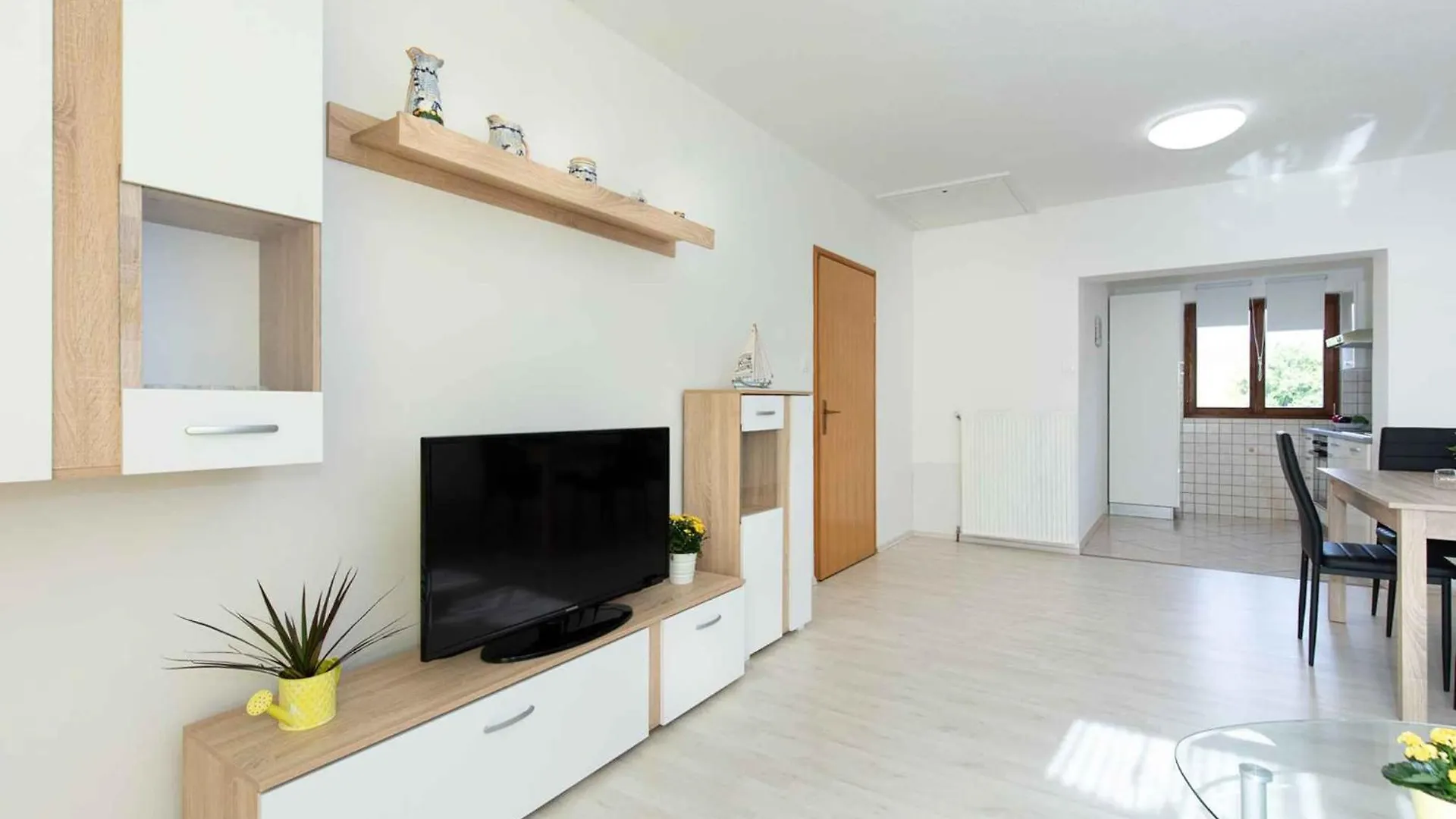 Apartments In Malinska/Insel Krk 12771 Croatia