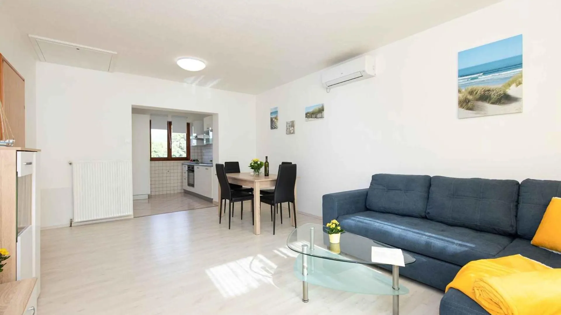 Apartments In Malinska/Insel Krk 12771 Malinska